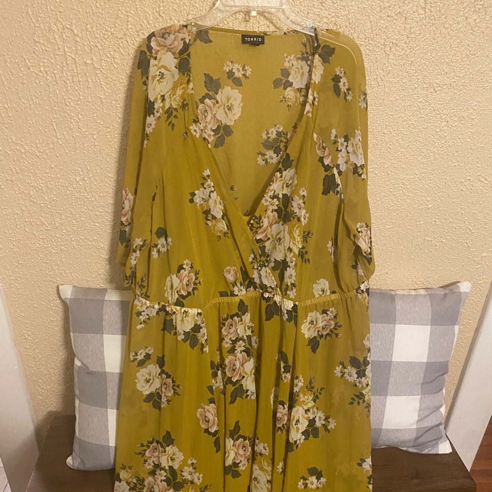 Torrid Flutter Sleeve High-Low Dress - Sz. 3